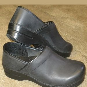Dansko shoes size 41